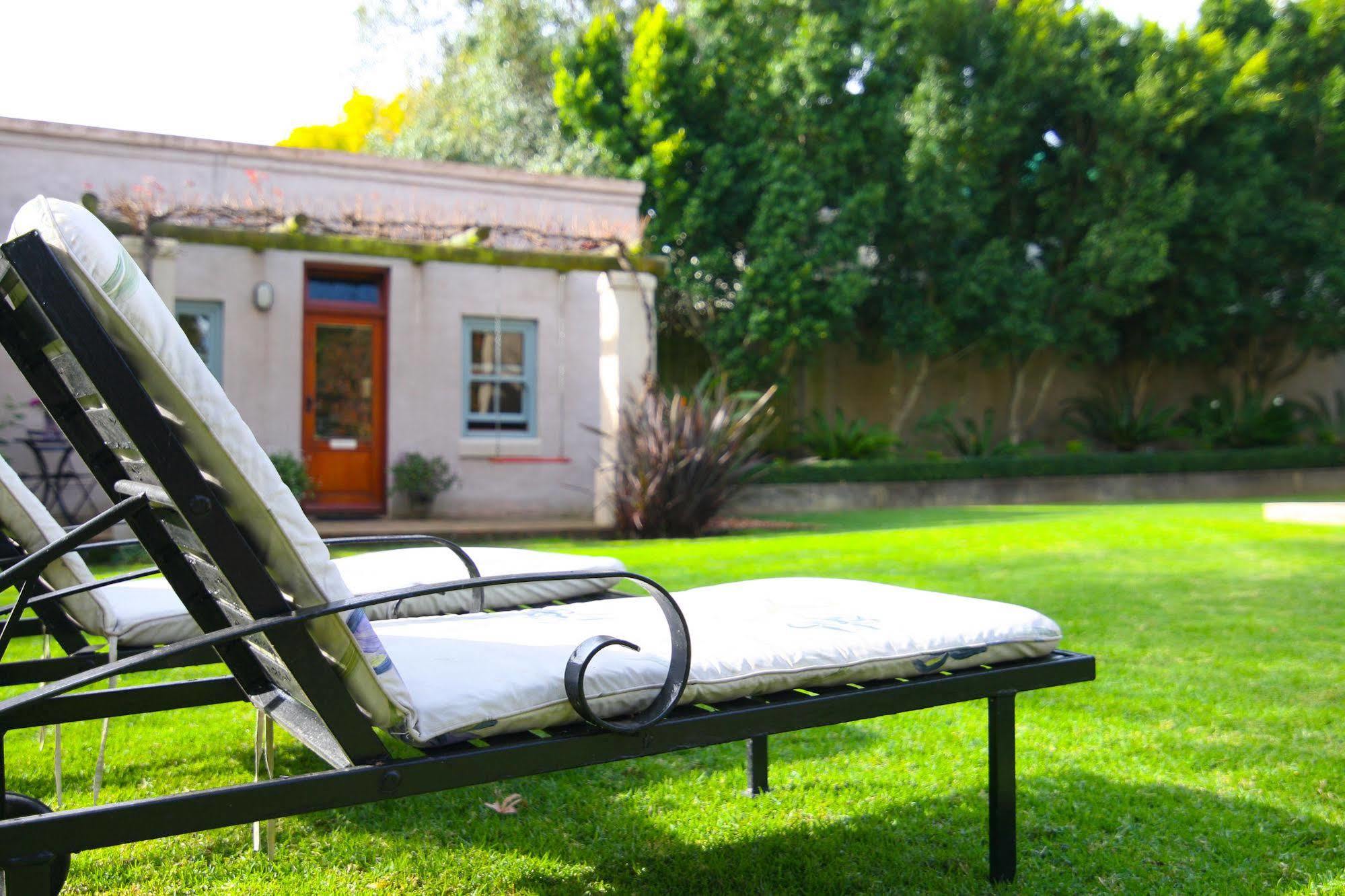 Babette Bed And Breakfast Swellendam Bagian luar foto